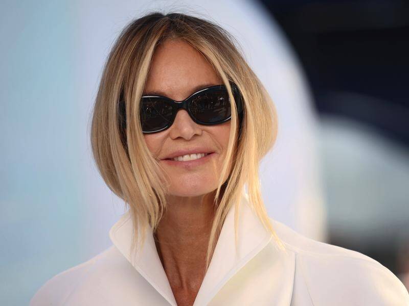 5 Minutes with Elle Macpherson - Retail Beauty